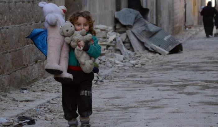La guerra in Siria entra nel nono anno: 1.106 bambini uccisi solo nel 2018