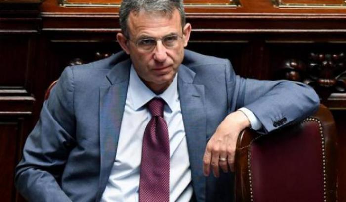 Tav, il ministro grillino Costa: “Preoccupato per l’amianto presente sulla linea”