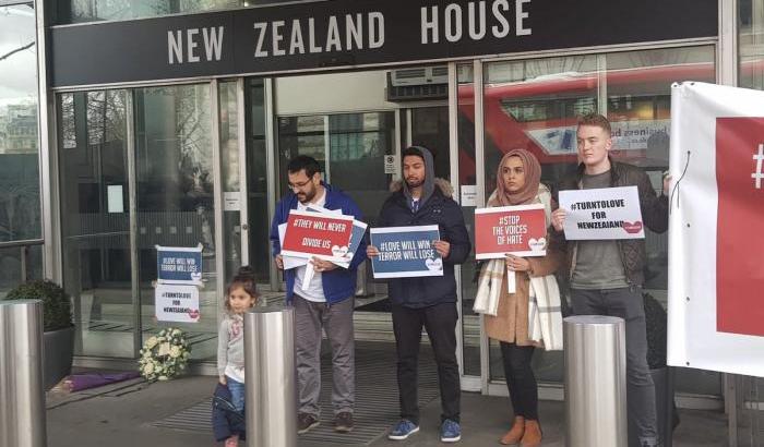 La manifestazione  di solidarietà contro la strage di Christchurch