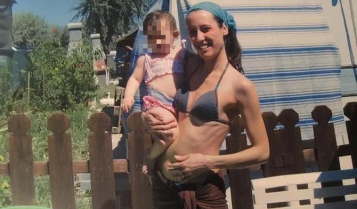 Nuovi attacchi a Cucchi, Ilaria risponde: "Pesavo anch'io 40 chili, non siamo anoressici"