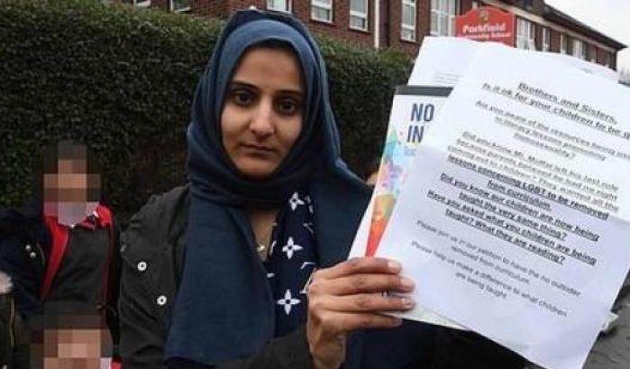 I genitori musulmani protestano e una scuola è costretta a sospendere i corsi Lgbt