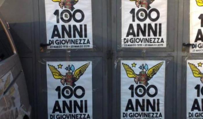 Manifesti fascisti affissi in Liguria, l'Anpi condanna: "pericolosi tentativi di commemorazione"