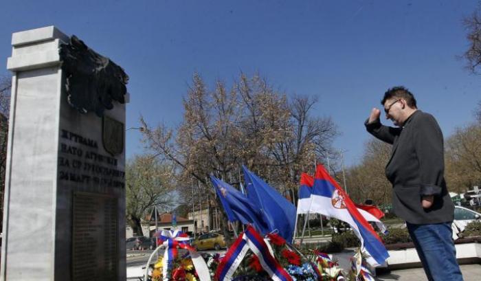 La Serbia ricorda i 20 anni dalle bombe della Nato che fecero strage di civili