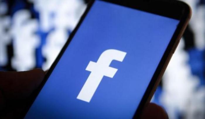 Facebook non elimina i gruppi d'odio neonazisti: "Non violano le regole"