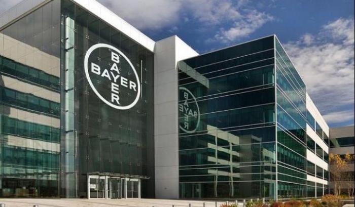 Bayer deve risarcire di 80 milioni di dollari un malato di cancro per un diserbante