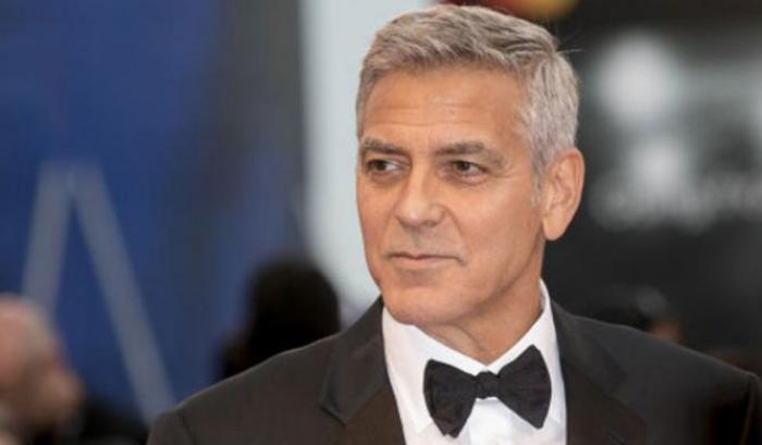 Il sultano del Brunei vuol fare lapidare gay e adulteri, George Clooney: "boicottiamo i suoi alberghi"