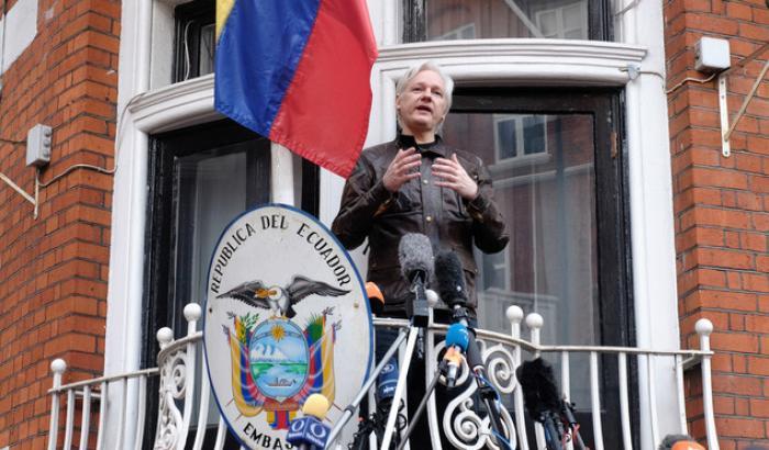 Julian Assange sarà cacciato anche dall'ambasciata dell'Ecuador