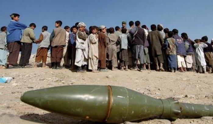 Bambini uccisi da una bomba esplosa in Afghanistan