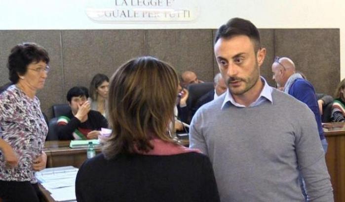 Il carabiniere Tedesco stringe la mano a Ilaria Cucchi: "Mi spiace davvero"
