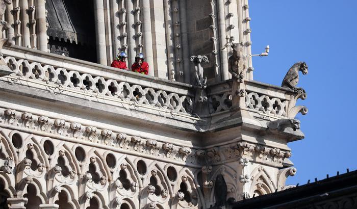 Notre Dame non era assicurata: ergo saranno i francesi a dover pagare