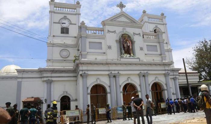 Il Papa condanna le stragi nello Sri Lanka:  atti disumani mai giustificabil