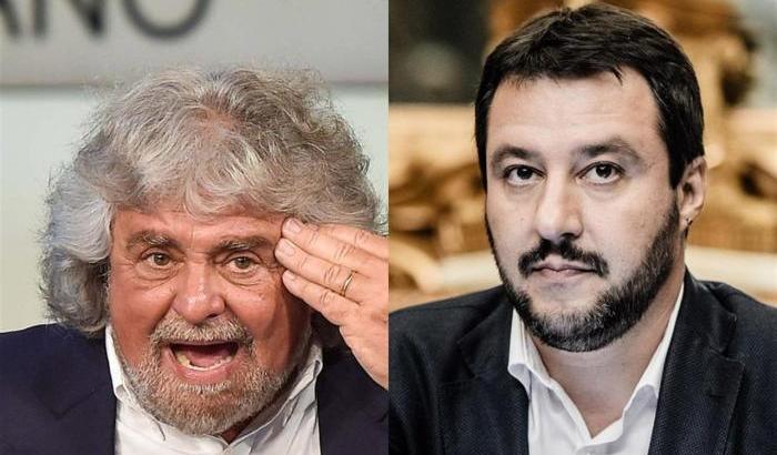 Beppe Grillo attacca Salvini: "Nel paese di mafia, Camorra e 'ndrangheta pensa solo ai migranti"