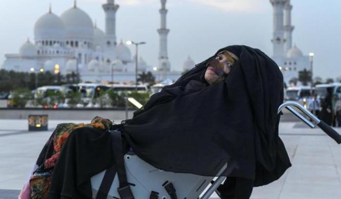 Si risveglia dal coma dopo 27 anni, il caso miracoloso di una donna di Abu Dhabi