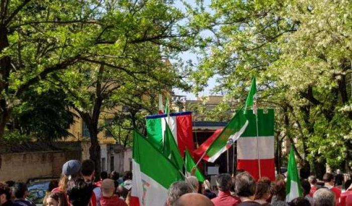 "No al governo dei fascisti": Roma festeggia la Liberazione