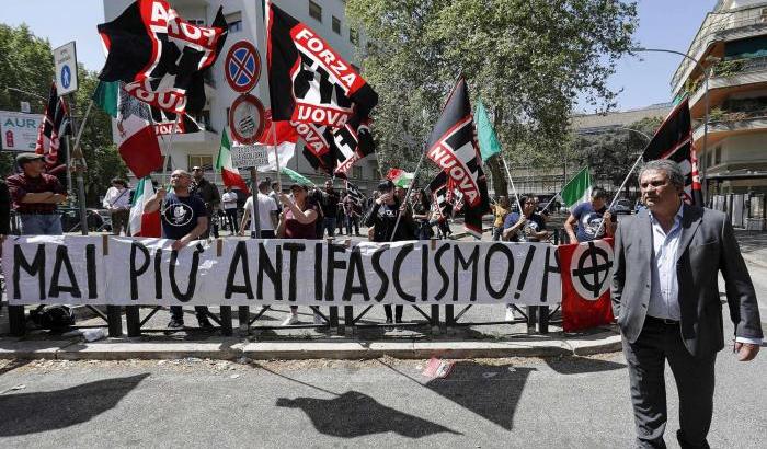 L'Italia di Salvini: consentito il 25 aprile un sit-in dei fascisti di Forza Nuova
