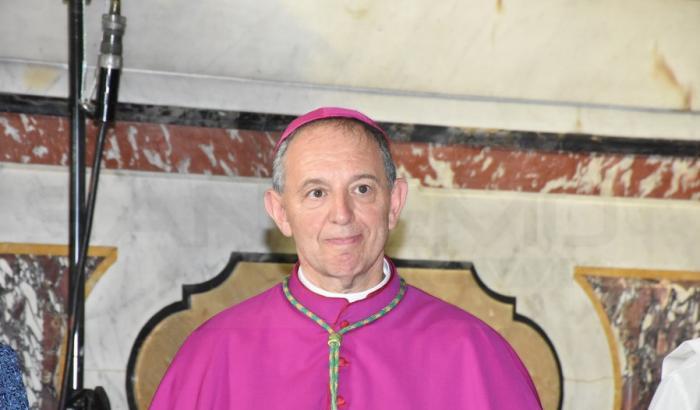 Il vescovo di Ventimiglia si oppone: vietata la messa per Mussolini
