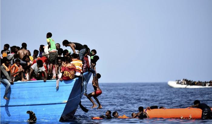 Malta, un gruppo di 75 migranti si salva grazie alle reti da pesca per i tonni