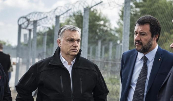 Il 're' del filo spinato Orban si congratula con Salvini: "La tua lotta è una bella lotta"