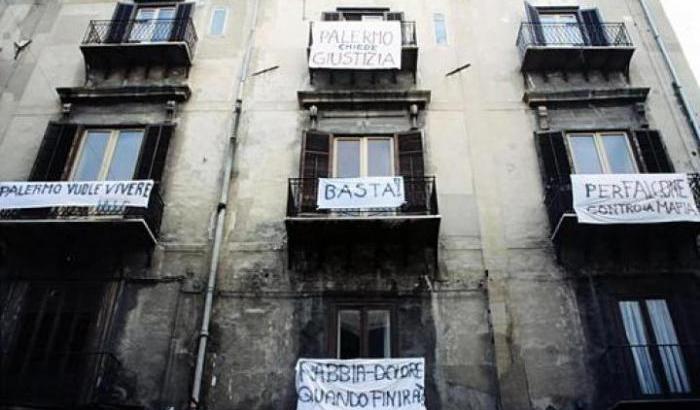 Spero nel ritorno dei "lenzuoli bianchi" del sud con una scritta secca: Salvini Vattinni!