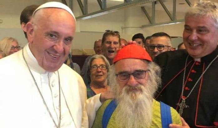 L'elemosiniere del Papa ha già sborsato oltre tre milioni per aiutare i poveri a pagare le bollette