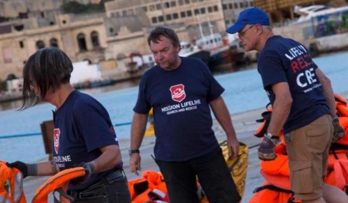 Aveva salvato migranti davanti alla Libia: Malta multa il comandante di una Ong