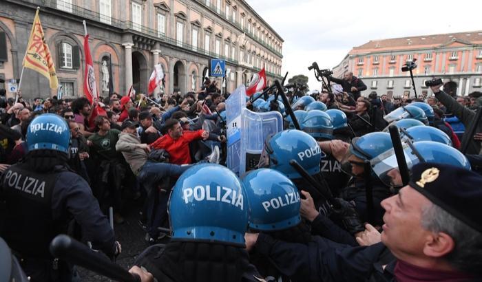 00052CF7-scontri-a-napoli Scontri a Napoli