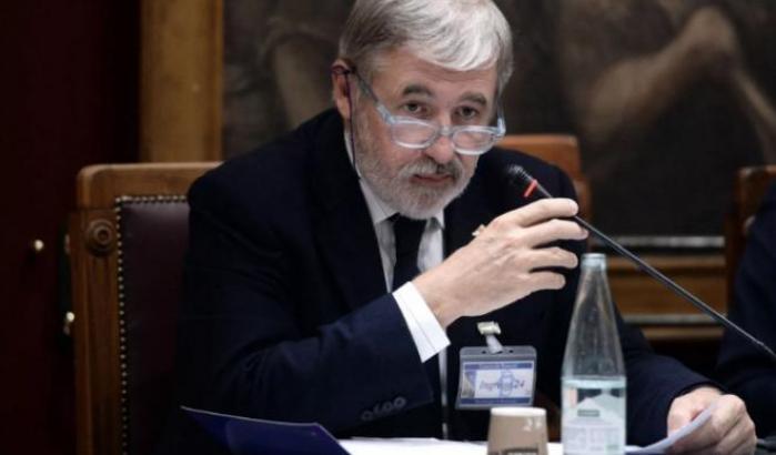 Il sindaco di Genova: "Non potevo vietare il comizio a Casapound, è nelle liste elettorali"