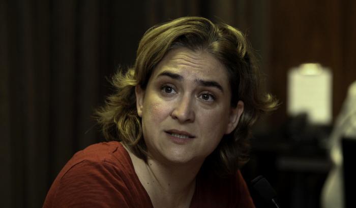 A Barcellona Ada Colau sconfitta dal candidato indipendentista
