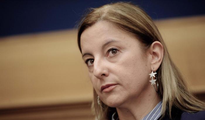 Roberta Lombardi impallina Di Maio: "la responsabilità in capo a una sola persona è deleteria"
