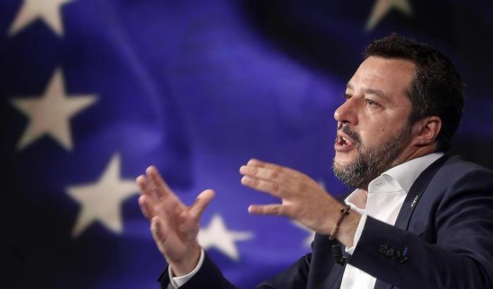 Salvini approfitta della sua posizione di vantaggio: "Subito 30 miliardi per la flat tax"