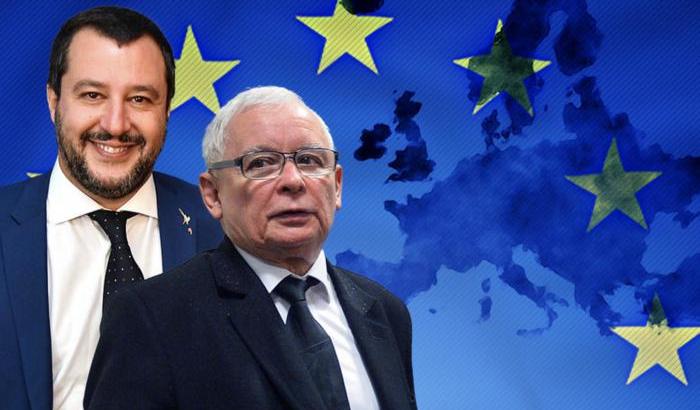 Gli estremisti di destra si frantumano: dopo Orban anche Kaczynski dice no a Salvini