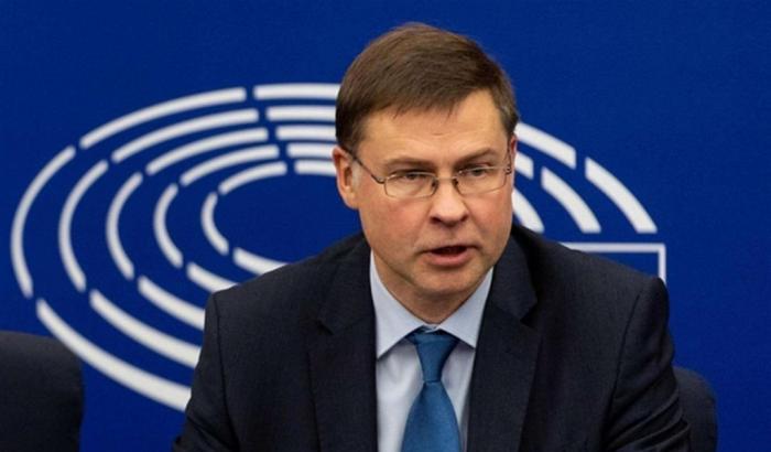 I conti sono pessimi, Dombrovskis: "Scordatevi la Flat Tax"