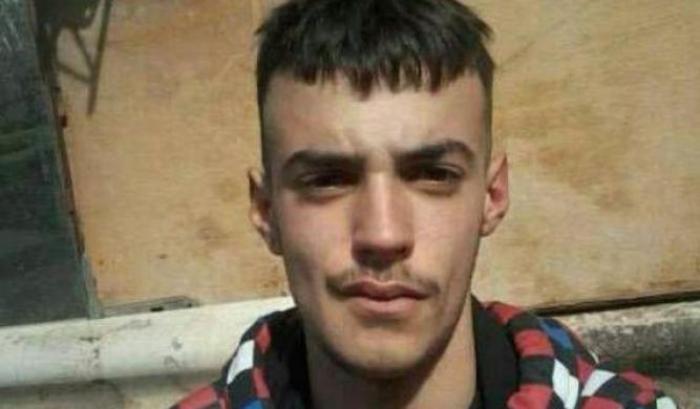 Uccisero un ragazzino per 300 euro: condannati a 16 anni due minorenni