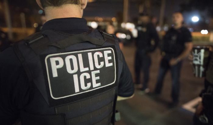 Trump dà il via alle deportazioni: iniziati i raid contro 2000 immigrati