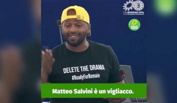 Nero e di sinistra: Salvini getta in pasto ai follower razzisti l'europarlamentare Magid Magid