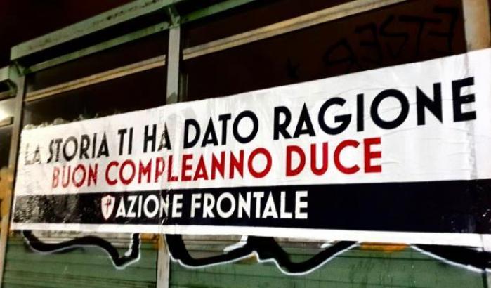 "Buon compleanno duce": blitz dei fascisti di Azione Frontale per ricordare Mussolini