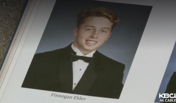 Finnegan Lee Elder fu arrestato nel 2016 per aver picchiato un compagno di scuola