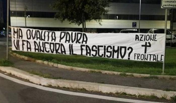 Blitz dei neofascisti di Azione Frontale contro il Pd a Roma e Fiumicino