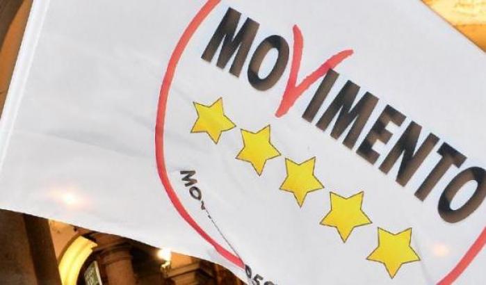 Dalla Campania fronda anti-Grillo: “Non date retta e votate no”