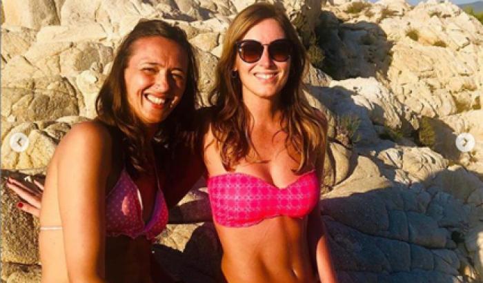 Il bikini della Boschi è auto- sessismo? Il dibattito si accende sul web