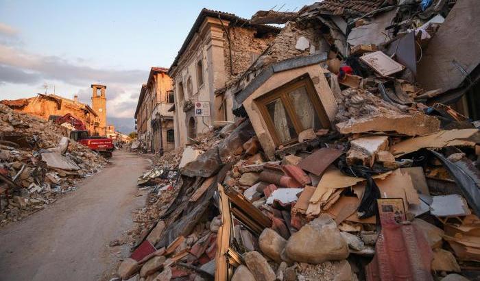 Il vescovo di Rieti: "A tre anni dal terremoto ricostruzione mai decollata"