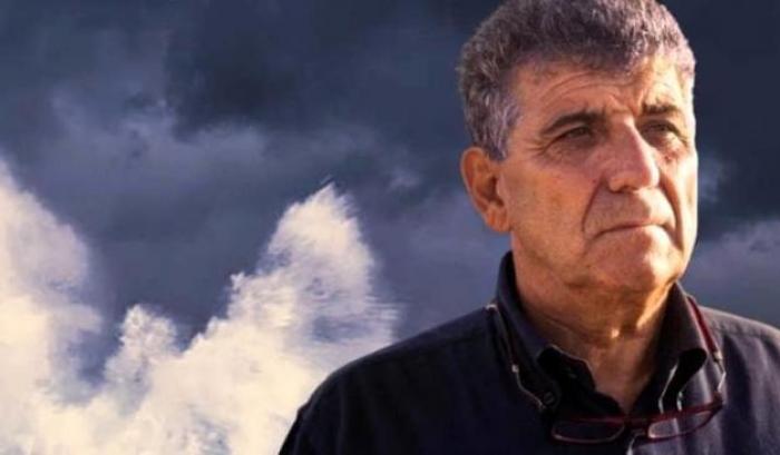 00053AC2-la-copertina-del-libro-le-stelle-di-lampedusa-di-pietro-bartolo La copertina del libro 'Le Stelle di Lampedusa' di Pietro Bartolo