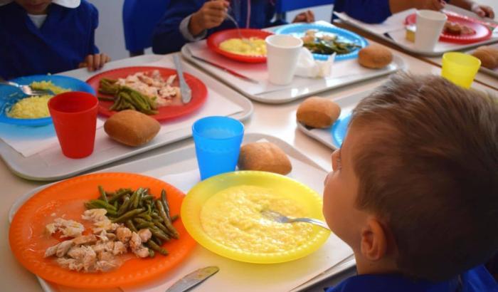 A Rozzano la mensa è gratuita dalla materna alle elementari