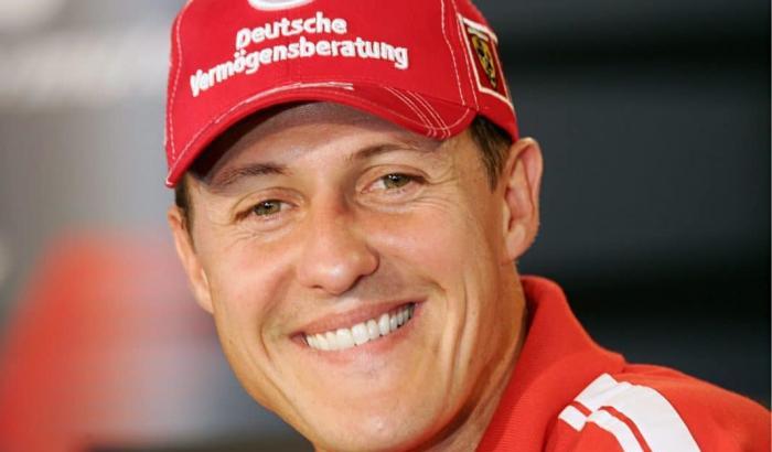 Michael Schumacher a Parigi per una cura sperimentale