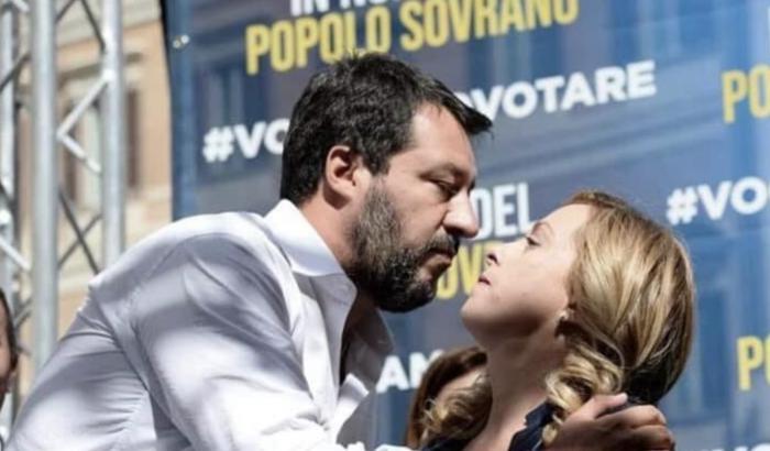 Sondaggi: Lega in calo ma in testa, Meloni supera Salvini nel gradimento ma Conte...