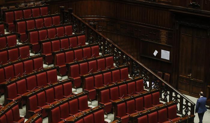A settembre alla Camera non si discuterà più del taglio dei parlamentari: esame del testo rimandato