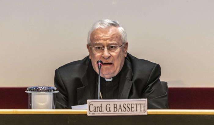 Per i fanatici pro-life nemmeno il Cardinal Bassetti è abbastanza: "Sei un massone!"