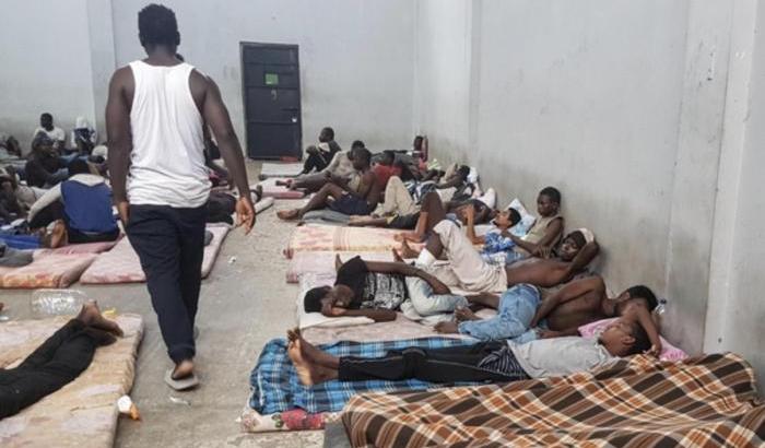 Un centro per detenzione migranti in Libia