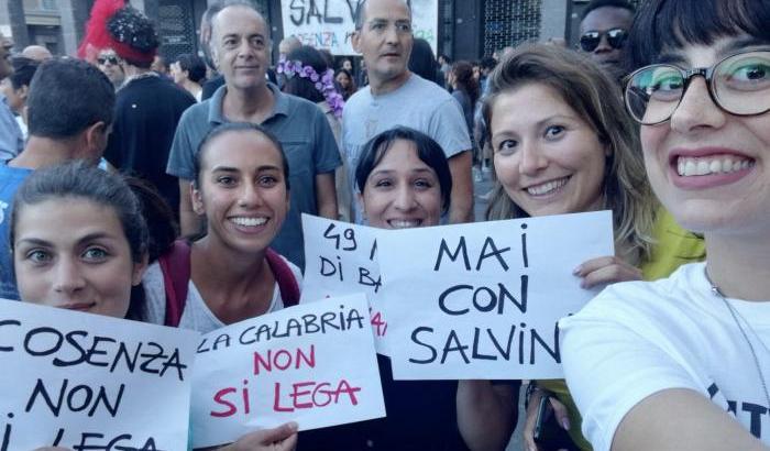 Salvini contestato a Cosenza