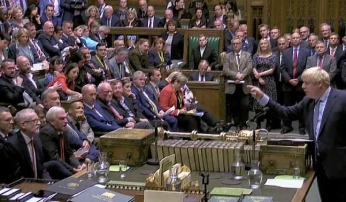 Brexit, Boris Johnson offende la memoria di Jo Cox: insorge l'opposizione